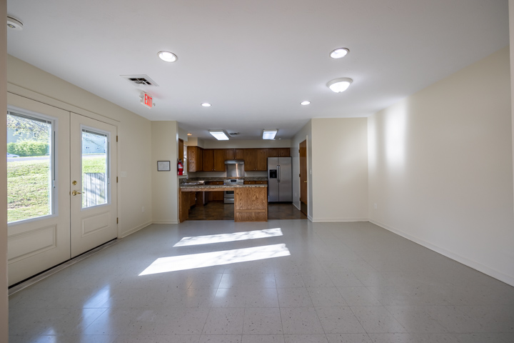 5-1328 3rd st Dining into Kitchen